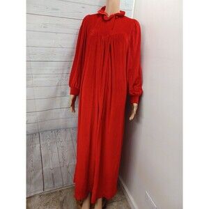 R. Michael Alan Long Robe 1/2 Zip Womens Red Velvet Sz S Pockets